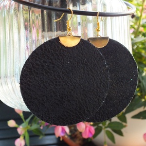 Fekete fülbevaló, 6 cm - ékszer - fülbevaló - lógós kerek fülbevaló - Meska.hu