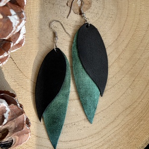 Bőr fülbevaló, 10 cm - Meska.hu