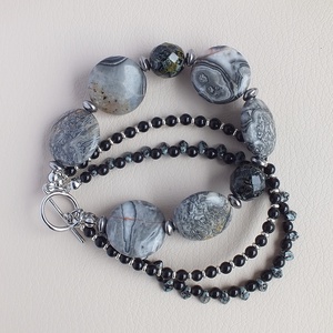 Ásványkarkötő, jáspis és obszidián, Ékszer, Karkötő, Ásványkarkötő, Gyöngyfűzés, gyöngyhímzés, MESKA