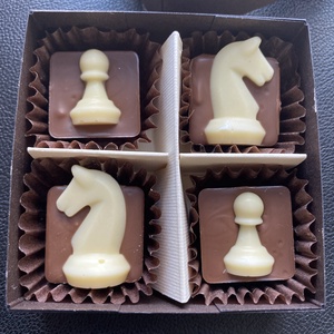 Sakk bonbon - élelmiszer - édesség - Meska.hu