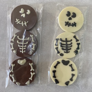 Csontváz csokoládé - élelmiszer - édesség - kézműves csokoládé - Meska.hu Csontváz csokoládé - élelmiszer - édesség - kézműves csokoládé - Meska.hu
