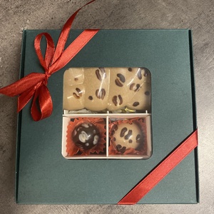 Bonbon szett - élelmiszer - édesség - kézműves csokoládé - Meska.hu