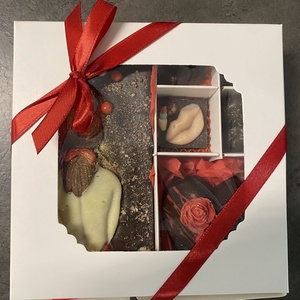 Női formás szett - élelmiszer - édesség - kézműves csokoládé - Meska.hu