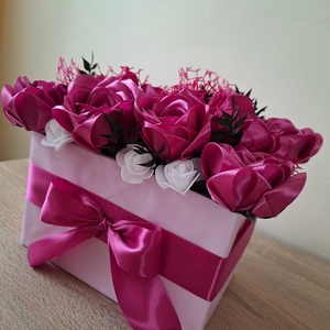 Rózsaszín-pink rózsabox - otthon & életmód - dekoráció - virágdísz és tartó - virágbox, virágdoboz - Meska.hu