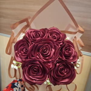 7 szálas rózsacsokor - wine red színben - Meska.hu