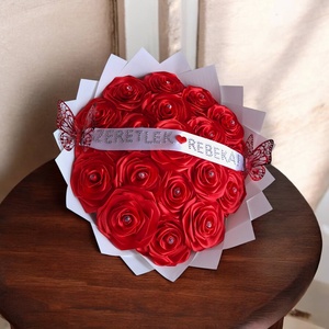 Személyre szabható piros örökrózsacsokor � örök szerelem ajándéka - otthon & életmód - virágdekoráció - virágok - virágcsokor - Meska.hu