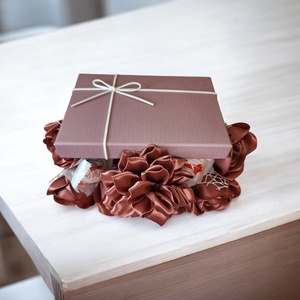 Örök rózsabox - bronz rozé színben - otthon & életmód - virágdekoráció - virágok - virágbox - Meska.hu