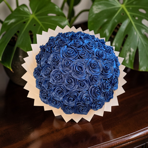 Óriás rózsacsokor � 56 szálas tengerészkék, 70 cm átmérőjű � Prémium kézműves ajándék - otthon & életmód - virágdekoráció - virágok - virágcsokor - Meska.hu