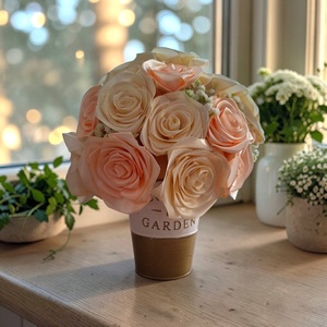 27 szálas rózsa asztaldísz � barack és krém rózsabox , Otthon & Életmód, Virágdekoráció, Virágdíszek, Asztali virágdísz, Virágkötés, MESKA