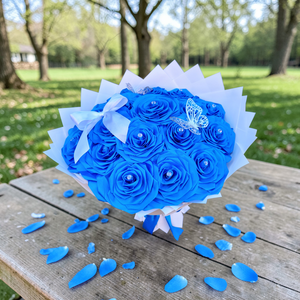 Királykék 18 szálas örökrózsa csokor � ajándék születésnapra, évfordulóra - Meska.hu