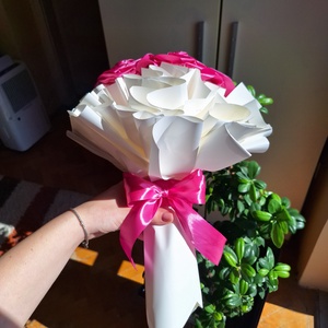 11 szálas pink örökrózsa csokor � szatén szalagból készült elegáns ajándék - otthon & életmód - virágdekoráció - virágok - virágcsokor - Meska.hu