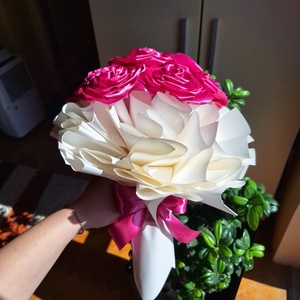 11 szálas pink örökrózsa csokor � szatén szalagból készült elegáns ajándék - otthon & életmód - virágdekoráció - virágok - virágcsokor - Meska.hu