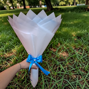 Burning Bouquet Glow � Égő szív örökrózsa csokor kék színben (11 szál) - otthon & életmód - virágdekoráció - virágok - virágcsokor - Meska.hu