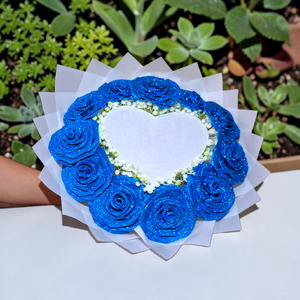 Burning Bouquet Glow � Égő szív örökrózsa csokor kék színben (11 szál) - otthon & életmód - virágdekoráció - virágok - virágcsokor - Meska.hu