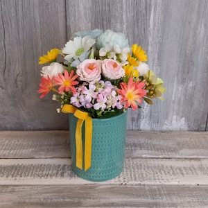  Üde Virágok  - Tavaszi Asztaldísz/Virágos Asztaldísz, Otthon & Életmód, Dekoráció, Asztal és polc dekoráció, Asztaldísz, Virágkötés, MESKA