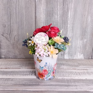 SzínesVirágok  - Anyák-napi Asztaldísz/Tavaszi Asztaldísz/Virágos Asztaldísz/Köszöntő Asztaldísz, Otthon & Életmód, Virágdekoráció, Virágdíszek, Virágdísz kaspóban, Virágkötés, MESKA