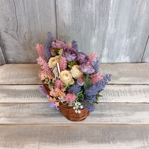 Egy Kosárnyi Virág  - /Tavaszi Asztaldísz/Nyári Asztaldísz/Virágos Asztaldísz/Köszöntő Asztaldísz - otthon & életmód - virágdekoráció - virágdíszek - virágdísz kaspóban - Meska.hu