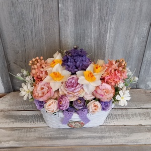 Egy Kosárnyi Virágsokadalom  - Virágos Asztaldísz/Tavaszi Asztaldísz/Asztaldísz/Virágajándék - otthon & életmód - virágdekoráció - virágdíszek - virágdísz kaspóban - Meska.hu