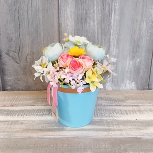  Kék Hangulat  - Tavaszi Asztaldísz/Virágos Asztaldísz/Köszöntő Virágdísz/Asztaldísz/Virágdísz, Otthon & Életmód, Virágdekoráció, Virágdíszek, Virágdísz kaspóban, Virágkötés, MESKA