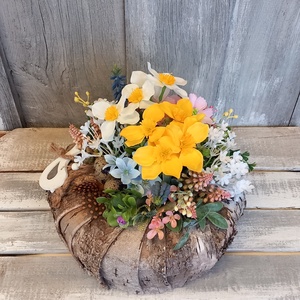 Tavasz Nyírfakéregben  - Tavaszi Asztaldísz/Virágos Asztaldísz/Virágajándék - otthon & életmód - virágdekoráció - virágdíszek - virágdísz kaspóban - Meska.hu