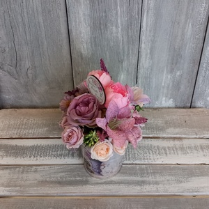 Virágok Lilában- Anyák-napi Asztaldísz/Tavaszi Asztaldísz/Virágos Asztaldísz/Köszöntő Asztaldísz - otthon & életmód - virágdekoráció - virágdíszek - virágdísz kaspóban - Meska.hu