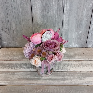 Virágok Lilában- Anyák-napi Asztaldísz/Tavaszi Asztaldísz/Virágos Asztaldísz/Köszöntő Asztaldísz - otthon & életmód - virágdekoráció - virágdíszek - virágdísz kaspóban - Meska.hu