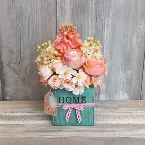 Vintage Virágos Otthon  - Virágos Asztaldísz/Tavaszi Asztaldísz/Asztaldísz/Köszöntő Asztaldísz, Otthon & Életmód, Virágdekoráció, Virágdíszek, Virágdísz kaspóban, Virágkötés, MESKA