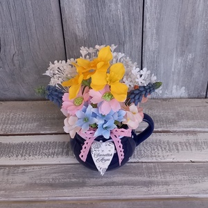 Virágok Pöttyös Ruhában - Anyák-napi Asztaldísz/Tavaszi Asztaldísz/Virágos Asztaldísz/Köszöntő Asztaldísz - otthon & életmód - virágdekoráció - virágdíszek - virágdísz kaspóban - Meska.hu