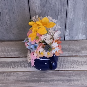 Virágok Pöttyös Ruhában - Anyák-napi Asztaldísz/Tavaszi Asztaldísz/Virágos Asztaldísz/Köszöntő Asztaldísz - otthon & életmód - virágdekoráció - virágdíszek - virágdísz kaspóban - Meska.hu