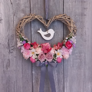 SzívMadárka- Tavaszi Ajtódísz/Virágos Kopogtató/Tavaszi Kopogtató/Ajtódísz/Falidísz/Koszorú, Otthon & Életmód, Dekoráció, Ajtó- és ablak dekoráció, Ajtódísz & Kopogtató, Virágkötés, MESKA