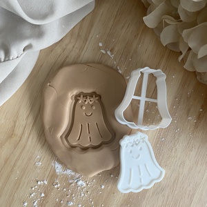 3D fondant forma és kiszúró - Halloweeni szellem virágokkal, Otthon & Életmód, Konyhafelszerelés, tálalás, Sütés, főzés, Sütikiszúró, Mézeskalácssütés, Mindenmás, MESKA