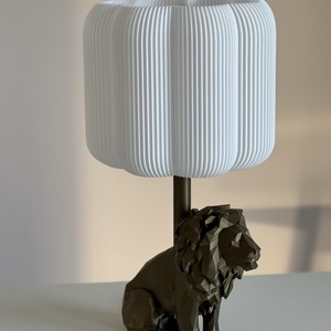 LION asztali lámpa - 3D nyomtatott - fenntartható - modern - Meska.hu