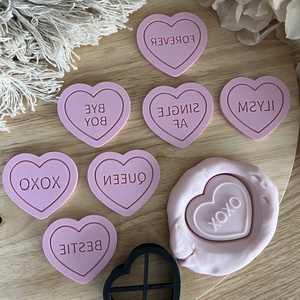 3D fondant forma és sütikiszúró - Galentines Day Best Friends mini szív 7 db-os szett, Otthon & Életmód, Konyhafelszerelés, tálalás, Sütés, főzés, Sütikiszúró, Mézeskalácssütés, Mindenmás, MESKA