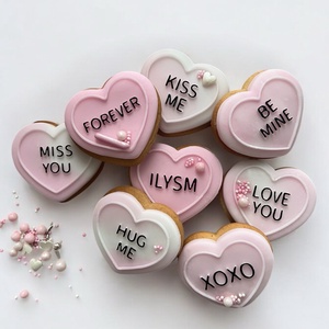 DIY Mézeskalács díszítő doboz -Candy Hearts - sütikiszúróval - Meska.hu