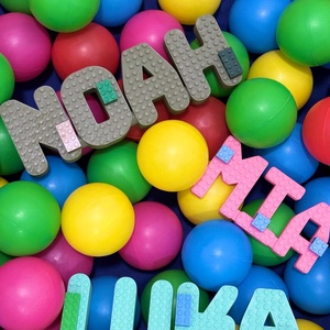 LEGO név - baba - mama - babaszoba dekoráció - gyerek névtábla - Meska.hu