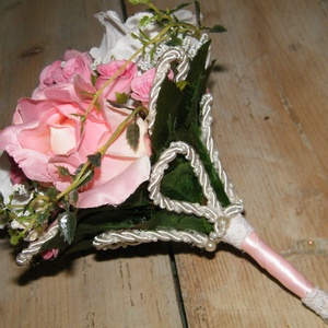 Csipkerózsa menyasszonyi csokor -  - Meska.hu