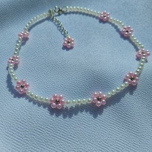 Virág gyöngy nyaklánc - Meska.hu