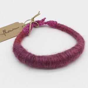 Lila-pink színátmenetes karkötő acháttal - Meska.hu