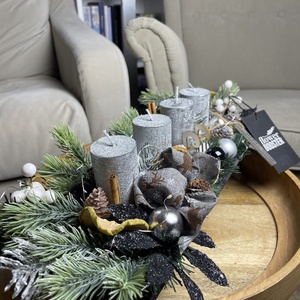 Elegáns adventi asztaldísz fatálcán - karácsony - adventi díszek - adventi asztaldísz - Meska.hu