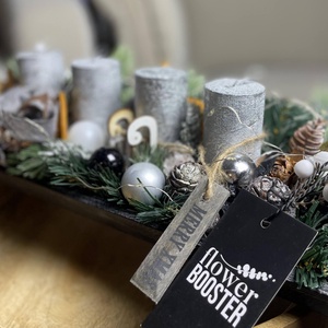 Elegáns adventi asztaldísz fatálcán - Meska.hu