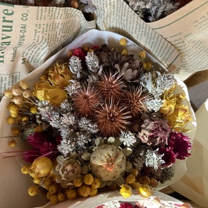 Szárazvirág csokor natúr színekkel - otthon & életmód - virágdekoráció - virágok - virágcsokor - Meska.hu