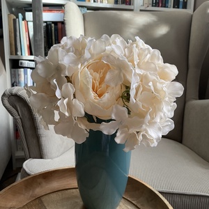 Tavaszi virágcsokor bézs virágokból - otthon & életmód - virágdekoráció - virágok - virágcsokor - Meska.hu