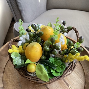 Nyári citromos asztaldísz fonott kosárban - otthon & életmód - dekoráció - asztal és polc dekoráció - asztaldísz - Meska.hu