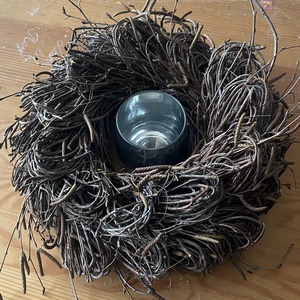 Tavaszi nyírfaágból készített asztaldísz mécsessel - otthon & életmód - dekoráció - asztal és polc dekoráció - asztaldísz - Meska.hu