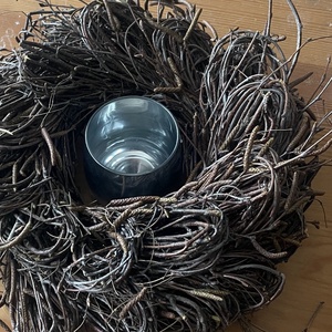 Tavaszi nyírfaágból készített asztaldísz mécsessel - otthon & életmód - dekoráció - asztal és polc dekoráció - asztaldísz - Meska.hu