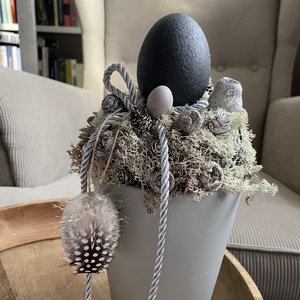 Húsvéti asztaldísz ezüst és szürke színben tojásokkal, Ünnepi díszek, dekorációk, Húsvéti díszek és dekorációk, Húsvéti asztaldíszek, Virágkötés, MESKA