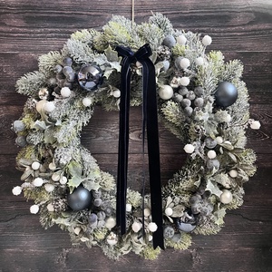 Karácsonyi ajtódísz kék-fehér színben, Karácsony, Adventi díszek, Adventi ajtódísz, Virágkötés, MESKA