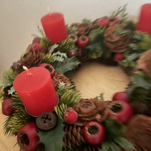 Klasszikus adventi koszorú - otthon & életmód - dekoráció - asztal és polc dekoráció - asztaldísz - Meska.hu