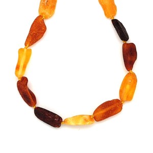 Borostyán matt pebble 7-11x9-16mm nyaklánc 70cm, Ékszer, Nyaklánc, Hosszú nyaklánc, , MESKA