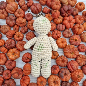Mini vudu baba Halloween kulcstartó - táska & tok - kulcstartó & táskadísz - kulcstartó - Meska.hu